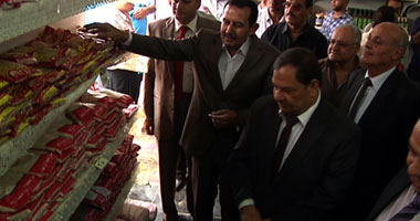 "الزراعة" تستعد لعيد الأضحى.. طرح 7500 رأس أضحية بـ66 منفذا.. و37 جنيهًا لكيلو الأغنام و29 للأبقار و27 للجاموسى و55 للمشفاة و37 للمستورد.. و3.5 لكيلو الأرز و24 للزُبد.. و٨٥٠٠ طن لحوم بلدية بالمحافظات