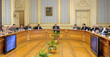 بدء اجتماع اللجنة العليا لمياه النيل برئاسة "محلب"