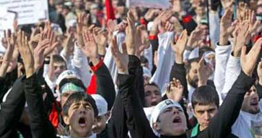 حكم بالسجن على شيعى علم أطفالاً جلد أنفسهم