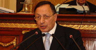 مصنع سماد أسيوط يبيع مخلفات خطرة بمزاد علنى
