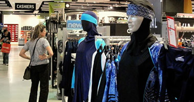 شركة متخصصة فى تصنيع "البوركينى" تتعهد بدفع المخالفات بدلا من زبائنها