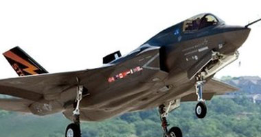 معاريف: باراك يوافق على شراء 20 طائرة F35