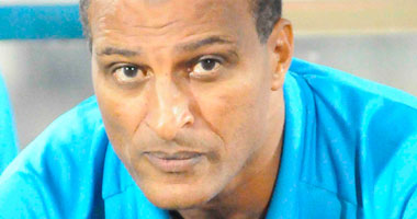 كواليس غرفة الملابس.. نجم الأهلي يكشف لحظات الرعب فى المياه بسبب ثعبان