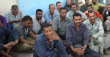 عمال "الصباغة" يطالبون بالمساواة مع "مصر للغزل والنسيج"