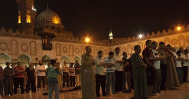المسلمون يحيون الهمة فى العشر الأواخر من رمضان