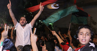 الجالية الليبية تحتفل باستلام سفارتها بالقاهرة رسميا 