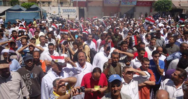 وقفة لأهالى سيناء لدعم القوات المسلحة ورفض ظاهرة الأنفاق