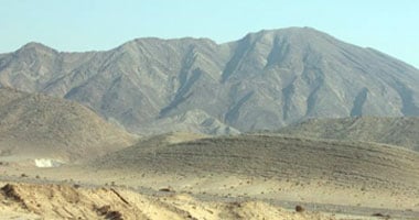 شاهد مداهمات الجيش الثالث لجبل الحلال والقبض على العناصر الإرهابية