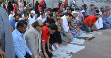 خطيب العيد فى بنها يتناول جزاء قطاع الطرق.. والدعاء للرئيس
