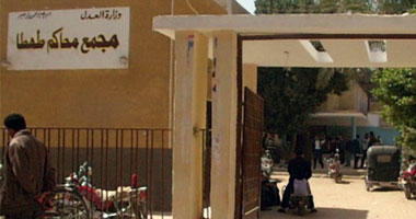 نيابة طهطا بسوهاج تحتجز 4 شرطيين بسبب هروب متهم