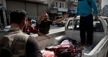 مقتل 18 جنديا نظاميا فى هجوم بسيارة مفخخة فى إدلب السورية