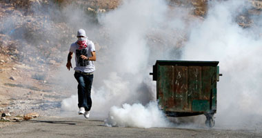 الاحتلال يقمع مسيرة فلسطينية للتضامن مع أسرة راشيل كورى