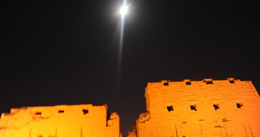 "السياحة" تدرس تنفيذ بث حى من المواقع السياحية عبر "الإنترنت"