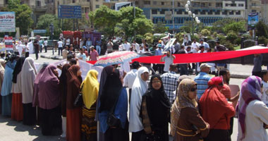 مسيرة لأنصار المعزول تصل "النهضة" قادم من "مصطفى محمود"