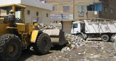 حملة نظافة بمنطقة مساكن عثمان بمدينة قنا