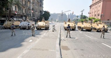 مدرعات الجيش تغلق منزل كوبرى أكتوبر فى رمسيس