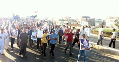 أهالى المهندسين يستقبلون "المحظورة" بـهتاف "السيسى رئيسى"