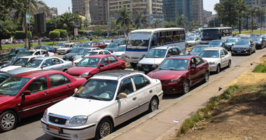 عطل بأتوبيس نقل عام يتسبب فى شلل مرورى بالعتبة