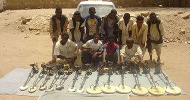 ضبط 14 سودانيا بحوزتهم "زئبق أحمر" للتنقيب عن الذهب بأسوان