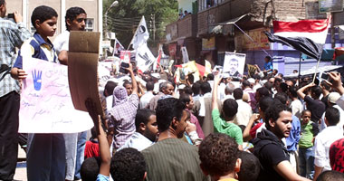 سفارة أمريكا تحذر رعاياها فى مصر من الوجود بمناطق المظاهرات 