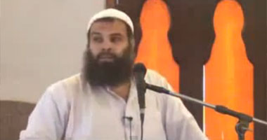حتى الأطفال لم يسلموا من فتاوى السلفيين.. داعية سلفى يحرم مشاهدة قنوات النشء لاحتوائها على موسيقى.. وعضو بالبحوث الإسلامية يرد: الفتوى لا أساس لها من الشرع.. وباحث: ذريعة لتحريم كل المواد الإعلامية