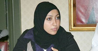 منع مريم الخواجة من التوجه إلى البحرين