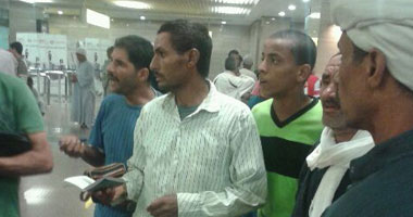 مطار القاهرة يستقبل 148 مصريا وليبيا فارين من "طرابلس"