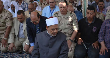 الإمام الأكبر في احتفال ليلة القدر: القرآن هو حصن الأمة ودرعها الواقي الذي حماها من السقوط والانسحاق.. الجرأة على المقدسات الإسلامية من أقوى أسباب انتشار الإرهاب.. لا توجد آية واحدة في القرآن تدعو إلى القتل