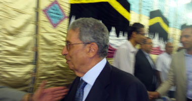 عمرو موسى يشارك فى عزاء والد طارق سباق عضو حزب الوفد بروض الفرج