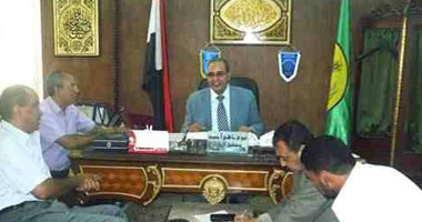 وكيل وزارة التعليم بالإسماعيلية يشدد على سلامة علم مصر بالمدارس