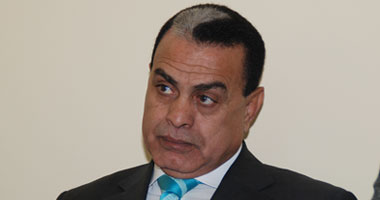 نائب قبطى سابق: لو ضربوا جميع الكنائس سنؤدى الصلاة فى المساجد