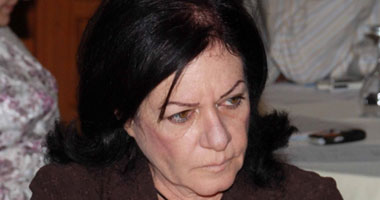 ناشطات يطالبن بوجود النساء فى لجنة صياغة الدستور