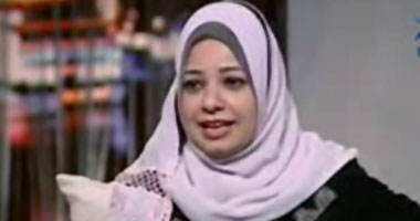 غادة عبد العال ضيفة "عالم ورق" على "راديو اليوم السابع"