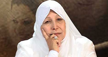 وفاة الداعية الإسلامية عبلة الكحلاوى عن عمر يناهز 72 عاما.. أسرة الراحلة: صلاة الجنازة غدا.. وزير الأوقاف ناعيها: فقدنا قامة علمية وصوتا وسطيا حكيما.. أسامة الأزهرى: شمس من العلم والولاية قد انطفأت