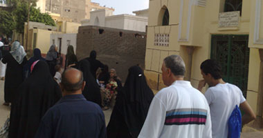 بالصور.. اليوم السابع يعيش يوماً مع زوار المقابر 