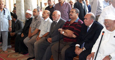 تواجد إخوانى وغياب أزهرى فى جنازة عبد الصبور شاهين