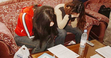 ضبط سيدة تدير 5 شقق للدعارة بمدينة نصر مقابل ألف جنيه فى الليلة