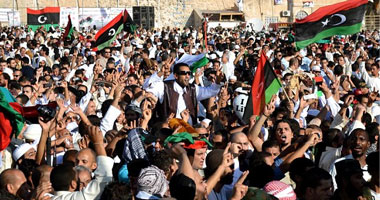 ثوار ليبيا يسيطرون على مقر كتيبة الساعدى القذافى 
