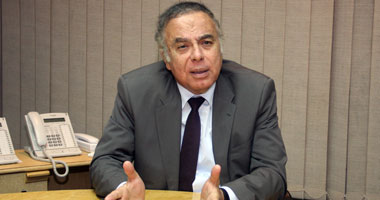 "التعليم المدنى" بالجزيرة يستضيف " كامل" و"القاضى" فى "نجوم 2012"