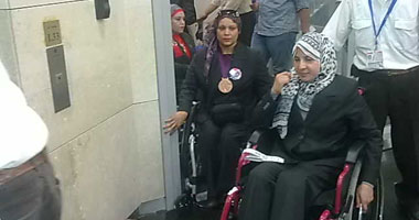 بالصور.. سعادة باراليمبية بالاستقبال الشعبى