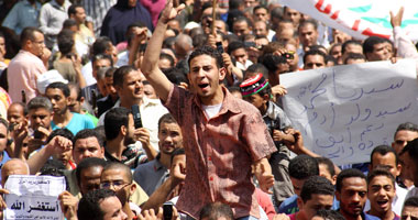 مستشفى المنيرة تستقبل 12 مصابًا من متظاهرى التحرير