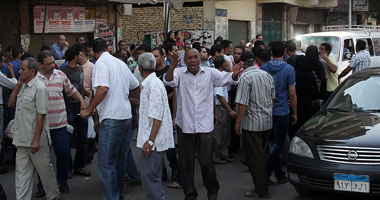تظاهر سائقى التاكسى بالمحلة احتجاجاً على الانفلات الأمنى والمرورى