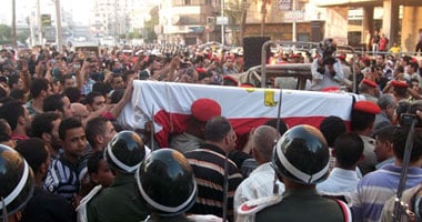 بالصورة.. جنازة عسكرية مهيبة بالدقهلية لشهيد سيناء 