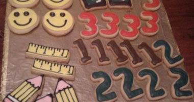 "كب كيك" العودة للمدارس بالقلم والمسطرة