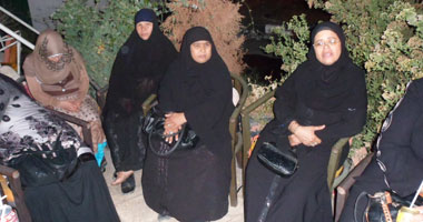 أسر شهداء السويس يطالبون المحامى العام باستعجال التحقيقات