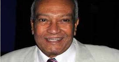 فصل العظماء الذى تخرج منه صفاء عامر ودنقل وطاهر والأبنودى بقنا 