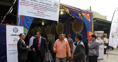 بالصور .. على أنغام "تسلم الأيادى".. نقابة "القطاع الخاص" و"اليوم السابع" تنظمان ملتقى لتوفير 15 ألف فرصة عمل للشباب.. وأبو عيطة: مشاركة الجريدة فى هذه الملتقيات يؤكد تحملها المسئولية