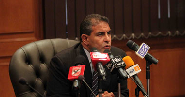أبو زيد يطلب الاجتماع مع لاعبى المنتخب 5 دقائق قبل مباراة غانا