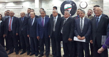 نادى النيابة الإدارية يطالب "عمرو موسى" بـ7 تعديلات فى "الدستور الجديد" أهمها: المساواة بين جميع الهيئات القضائية.. النص على حق الهيئة فى مكافحة الفساد الذى تقوم الثورات بسببه