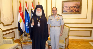 "السيسى" يلتقى بطريرك الروم الأرثوذكس بوزارة الدفاع